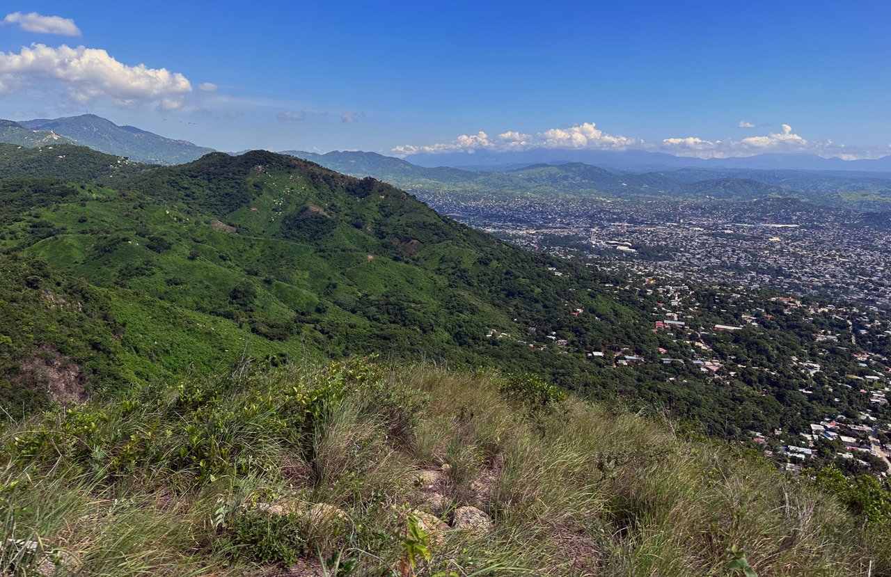 Arqueólogos descubren ciudad perdida del prehispánico en Acapulco; tiene 334 hectáreas