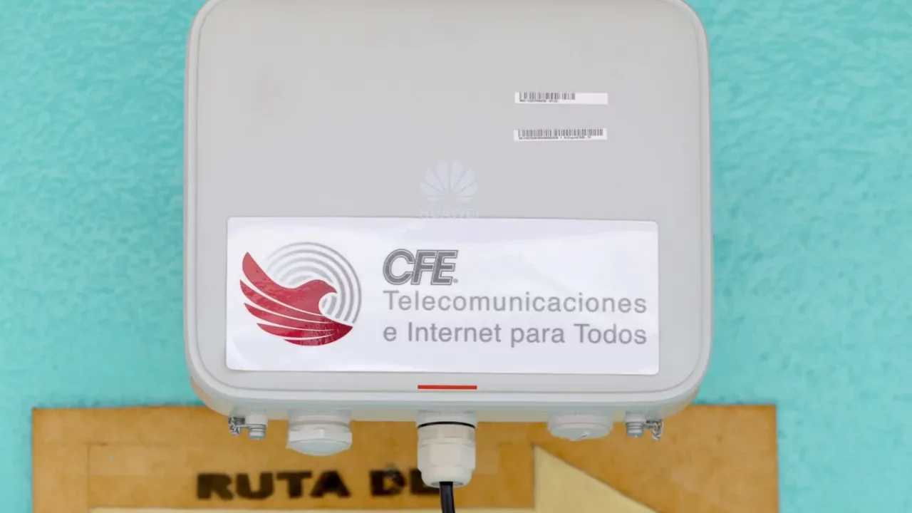 La CFE tiene activados 3 millones 316 mil servicios de telefonía móvil, internet y banda ancha 
