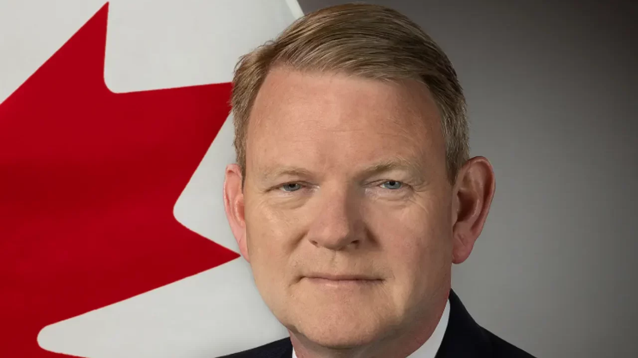 Embajador de Canadá pide a bancos ayudar a formalizar a migrantes