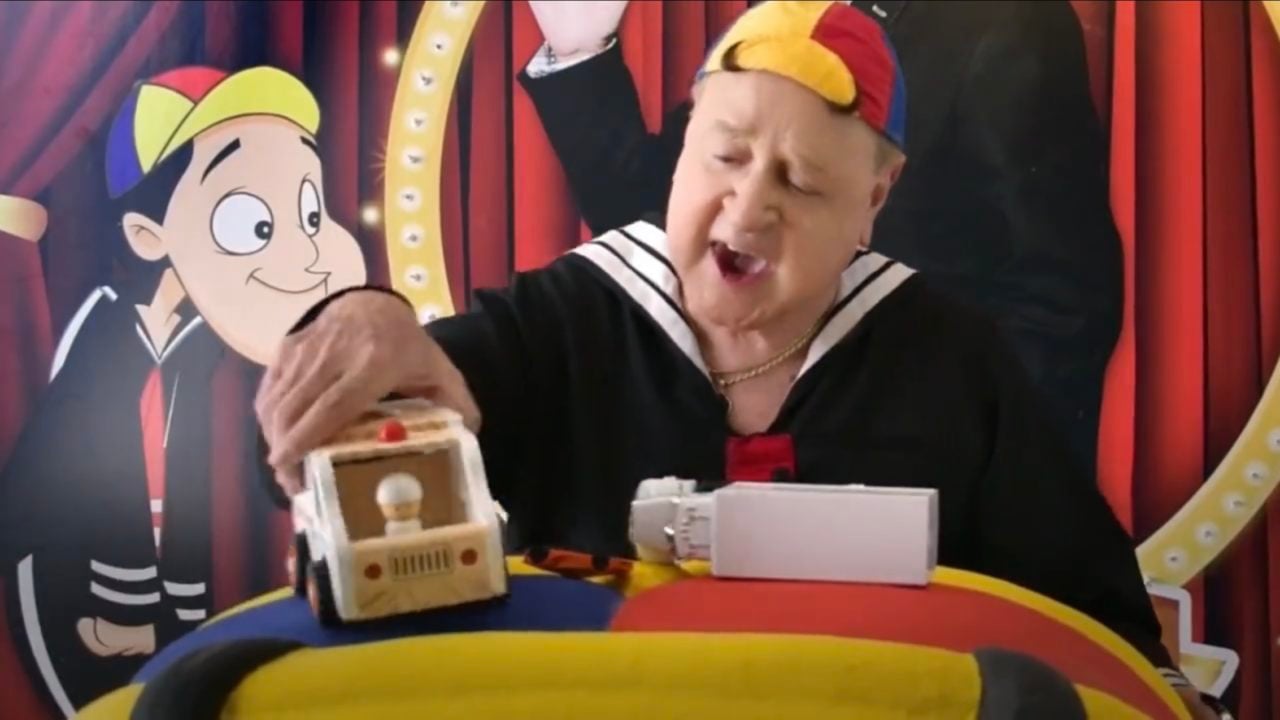 ‘Kiko’, de ‘El Chavo del Ocho’, pide a migrantes entrar a EU legalmente y evitar ‘coyotes’