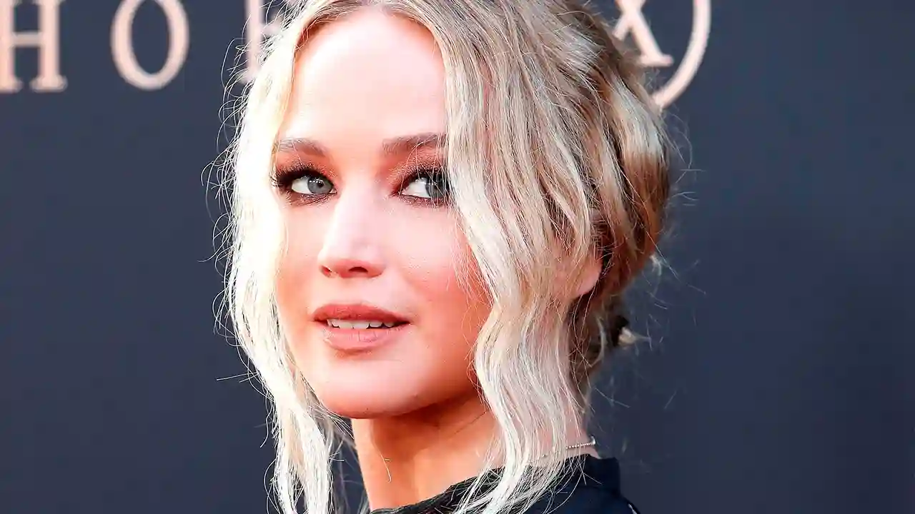Jennifer Lawrence y los mejores looks del front row de Dior
