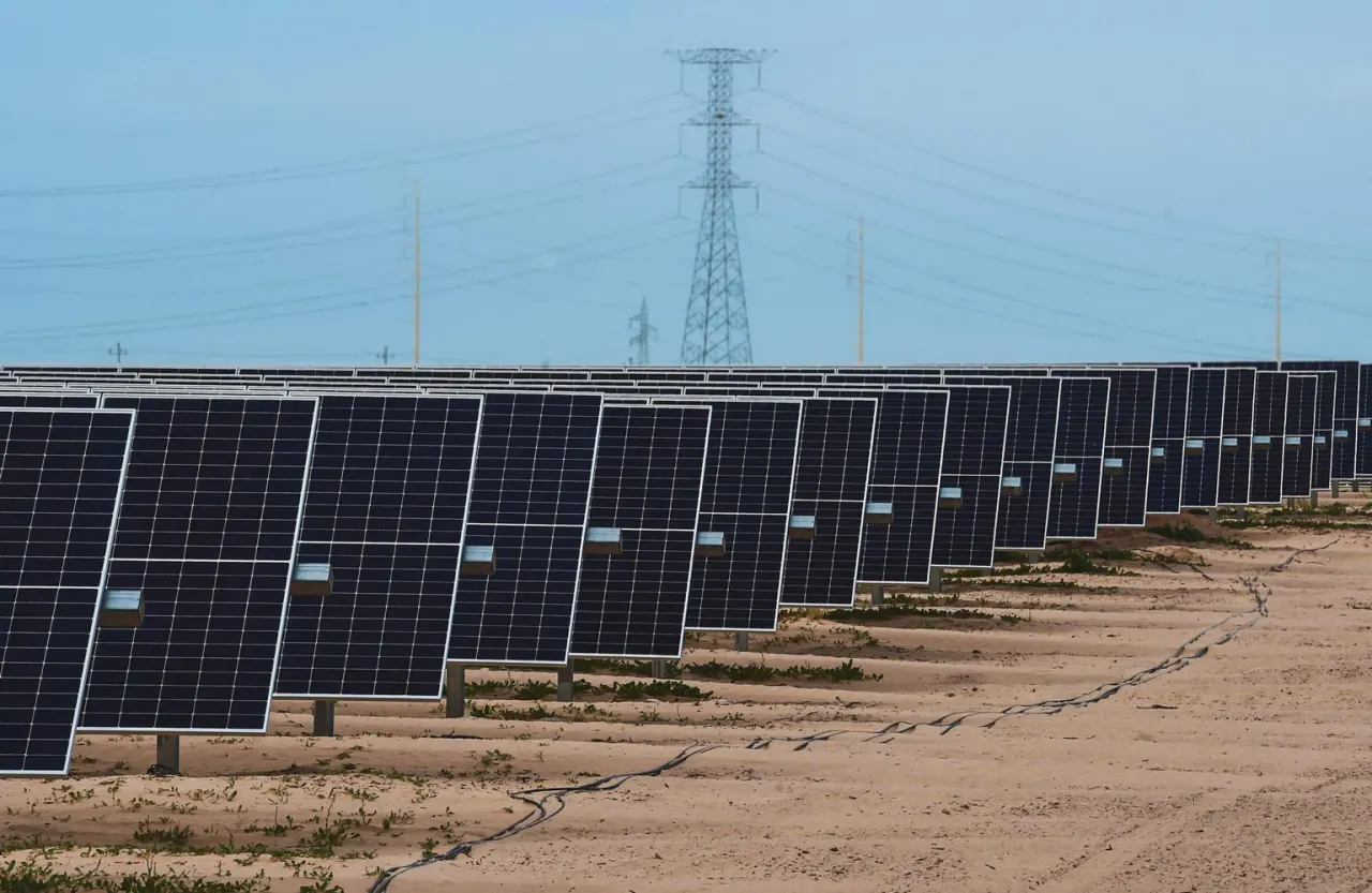 Sonora dará incentivos fiscales a firmas extranjeras que inviertan en energía sostenible