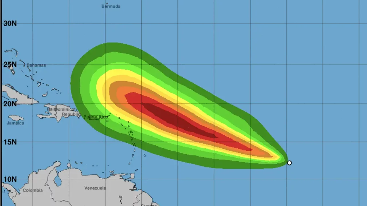 Se forma en el Atlántico la depresión tropical 13 y puede convertirse en un huracán mayor