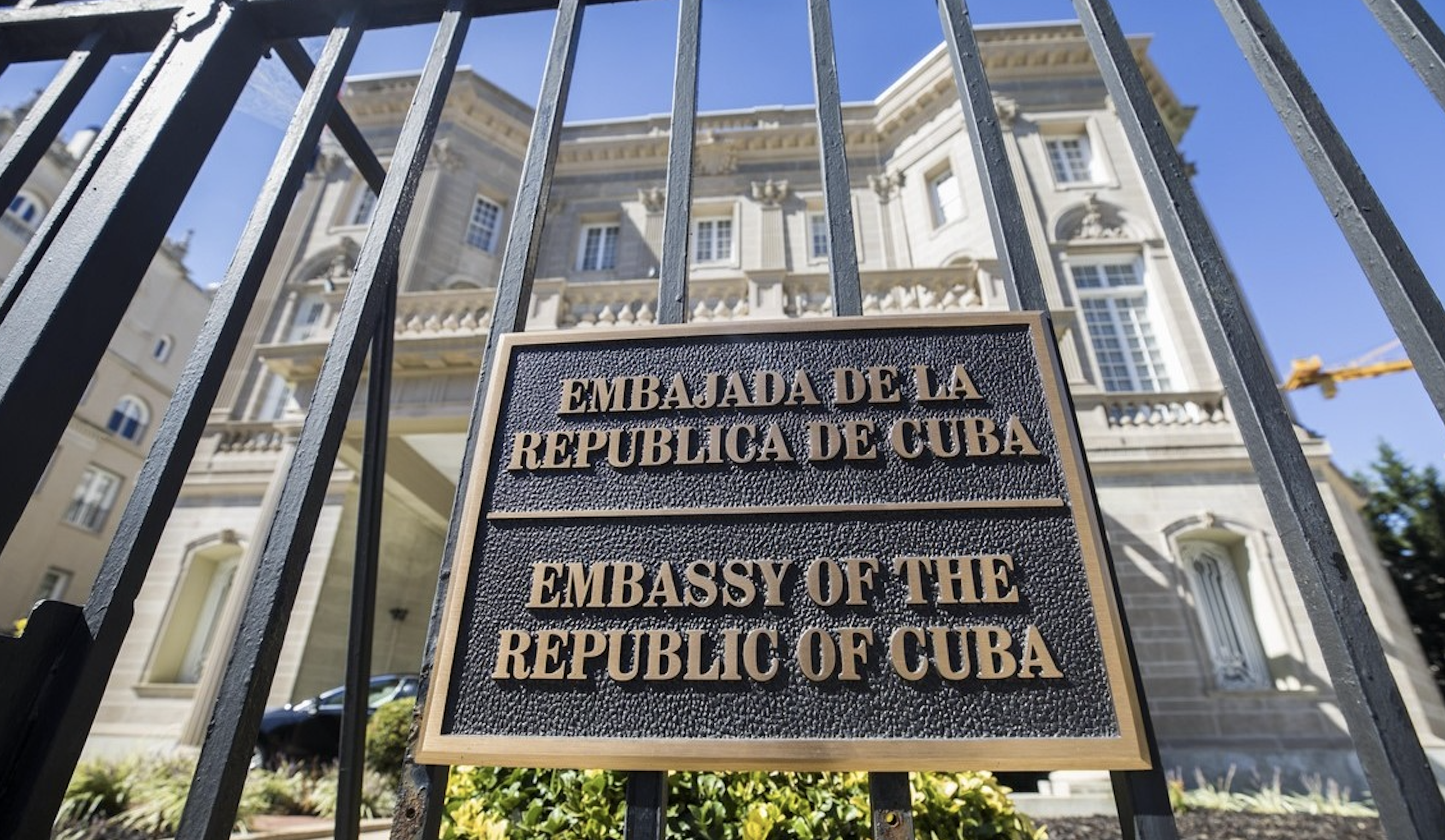 Cuba pide a EU tomar medidas tras ataque a su embajada en Washington