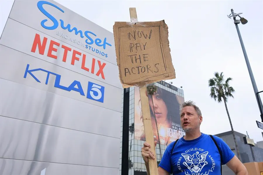 La industria de Hollywood sale oficialmente del bloqueo tras más de seis meses de huelgas