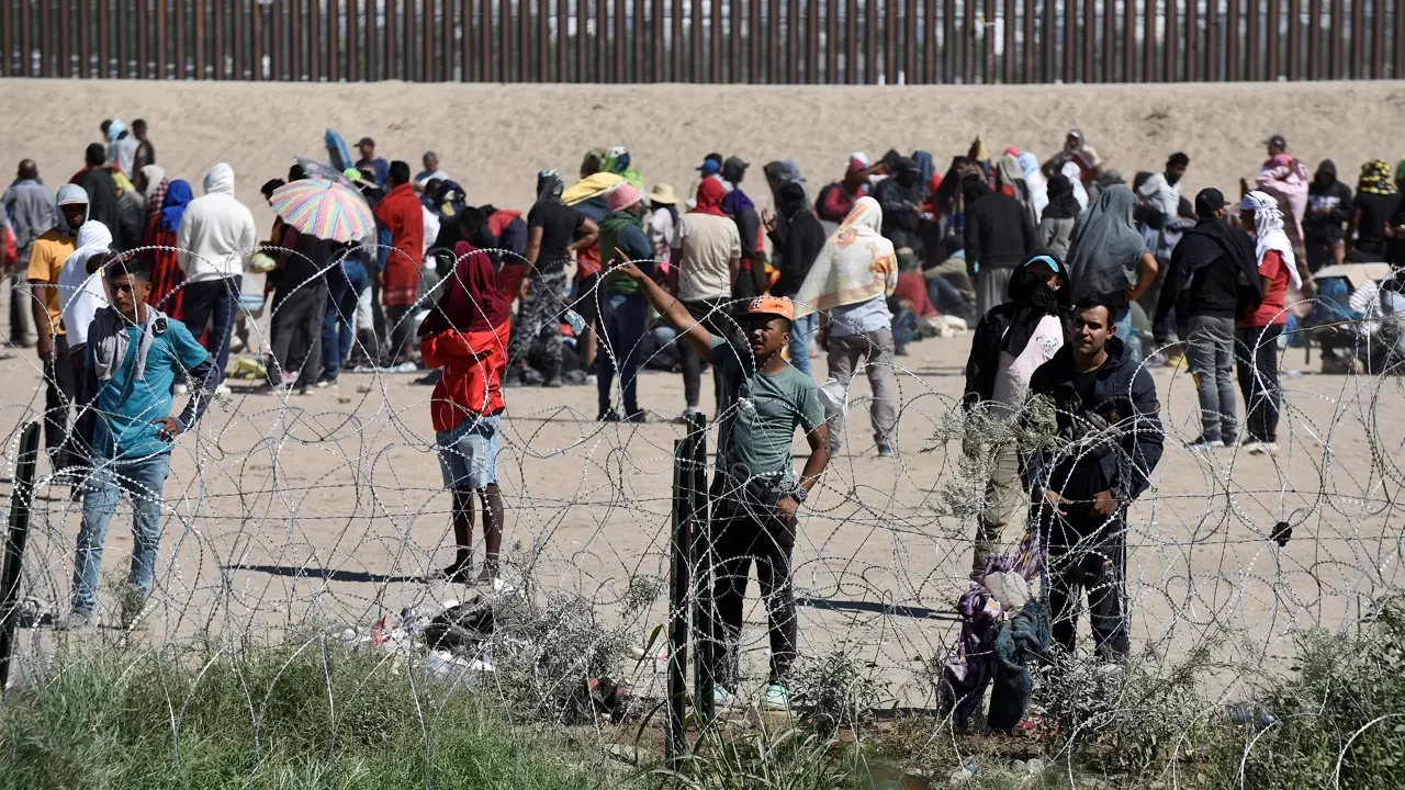 Caravana en el sur y secuestro de migrantes en el norte, la crisis que no cesa en México