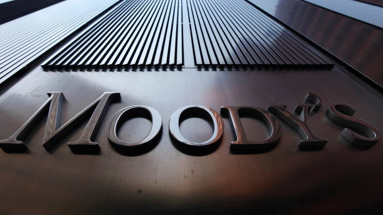 Cierre del Gobierno de EU sería negativo para perfil crediticio: Moody’s