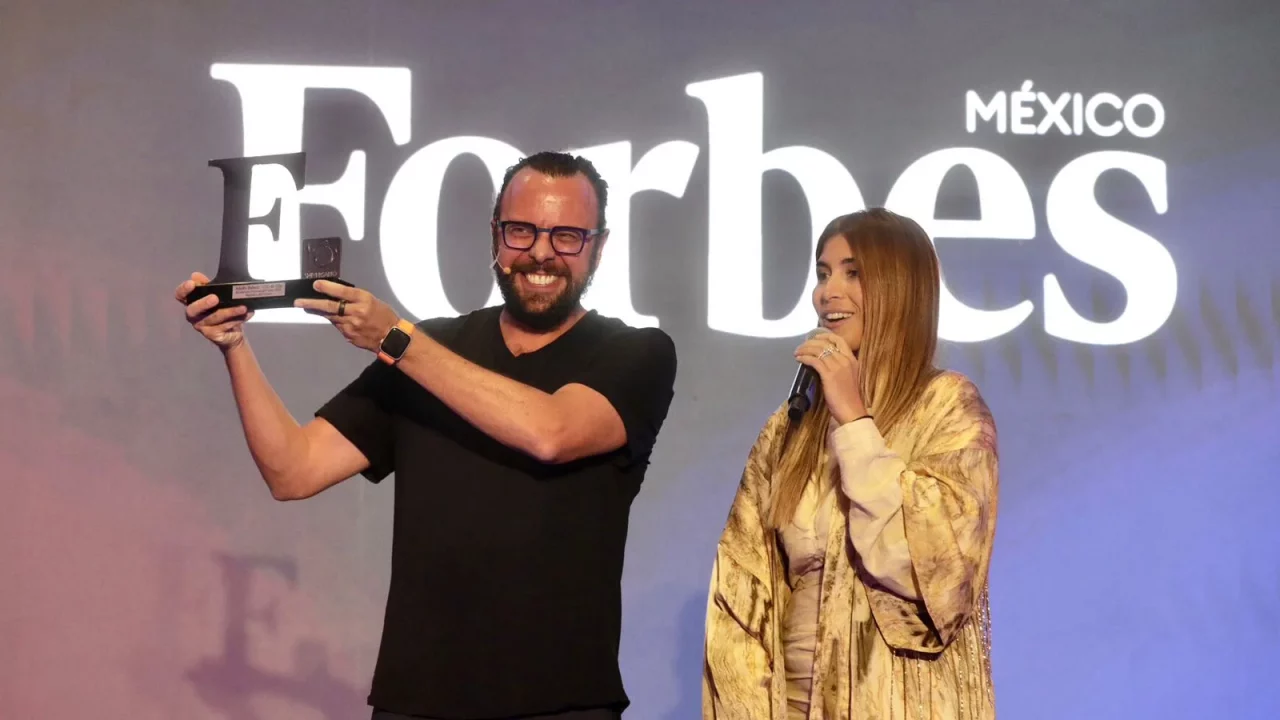El CEO de Clip, reconocido con el Premio Excelencia Empresarial Forbes 2023