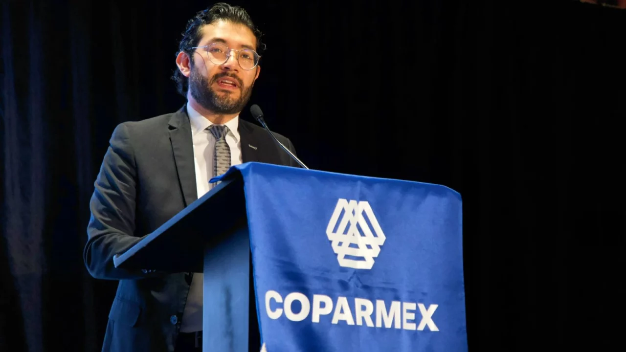 Mayor salario mínimo sacó de la pobreza a más de 4.1 millones de personas: STPS