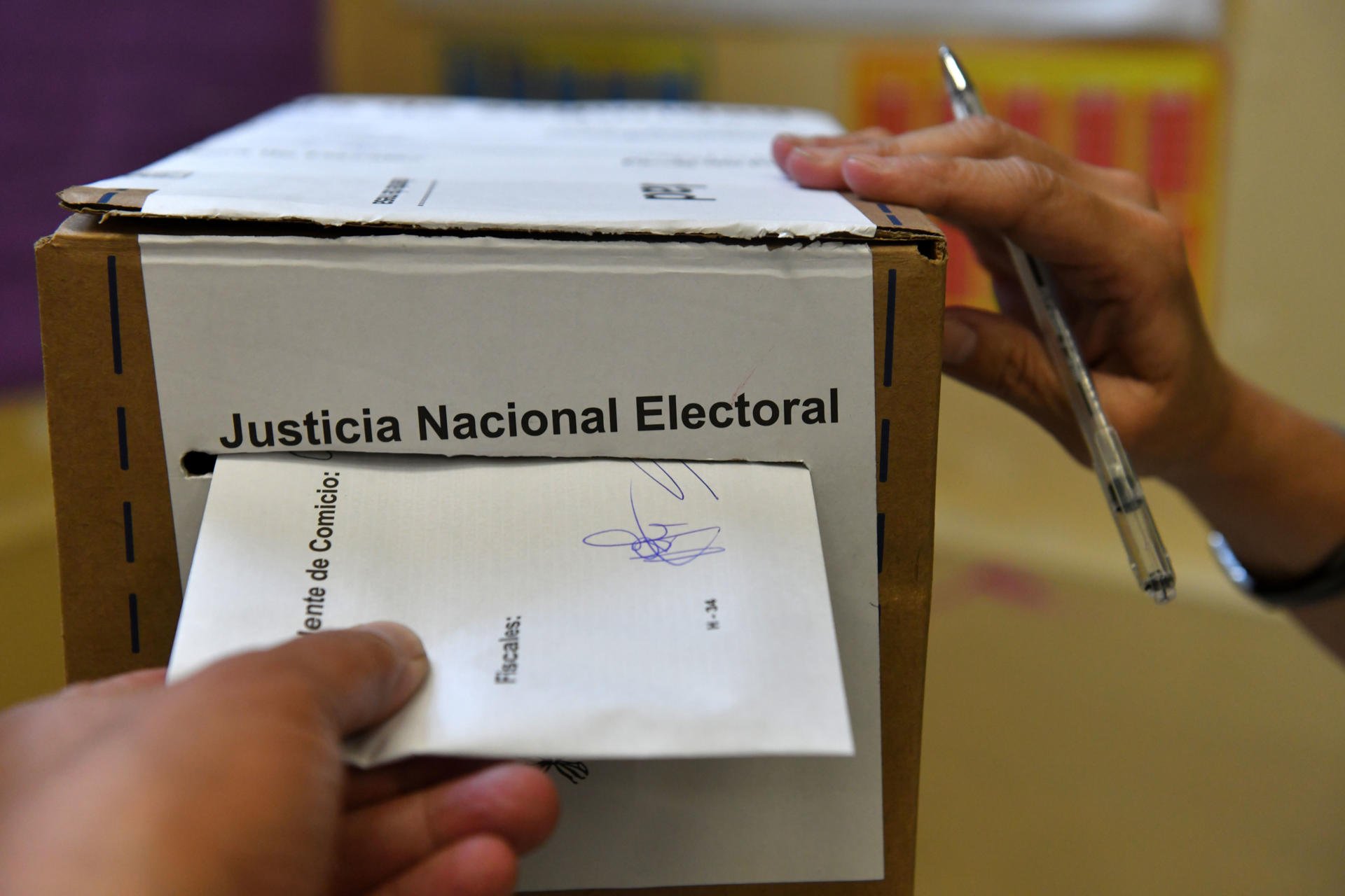 Participación en las elecciones argentinas es la más baja desde la vuelta a la democracia