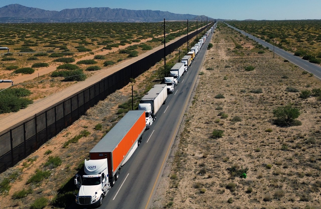 Cruces fronterizos ferroviarios de Eagle Pass y El Paso siguen cerrados, informa EU