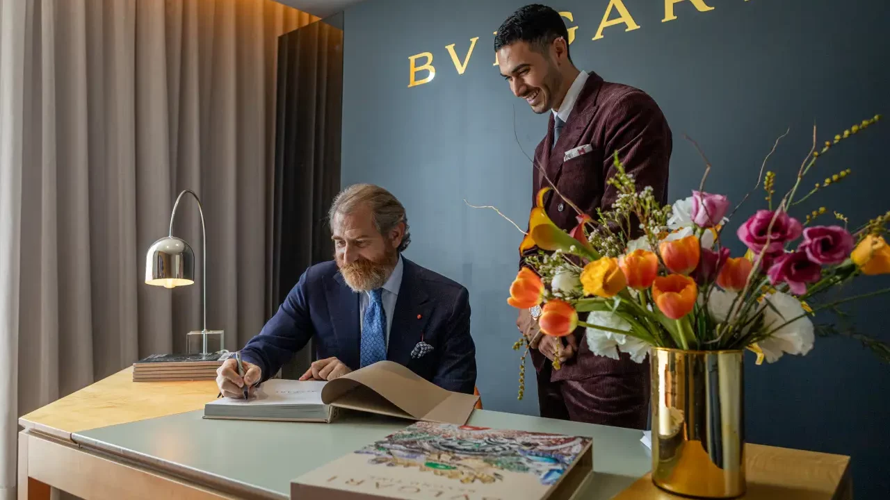 ‘Beyond Time’: el primer libro de Bulgari desfila en el Salón Internacional Alta Relojería