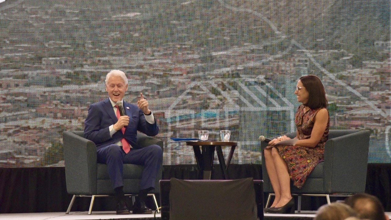 El mayor problema de México es lidiar con la violencia generada por los carteles: Bill Clinton