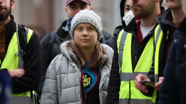 Greta-Thunberg-cargos-protesta-juicio