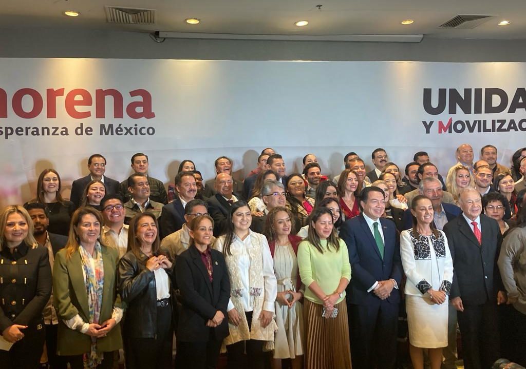 Morena hace firmar a sus aspirantes a gobernador acuerdo para respetar resultados internos