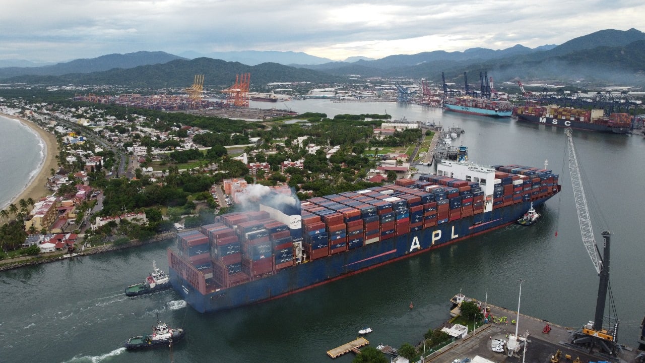 Nearshoring dispara 50% arribo de contenedores a Manzanillo con productos de Asia