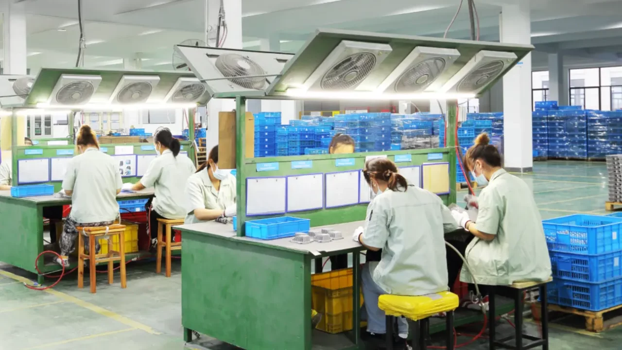 EU pide a México revisar si fábrica de Asiaway respeta derechos laborales
