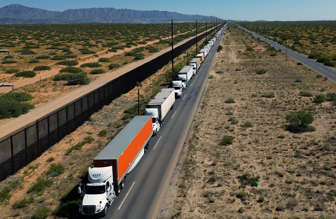 Transportistas de México acusan a Texas de bloquear 20,000 cargas