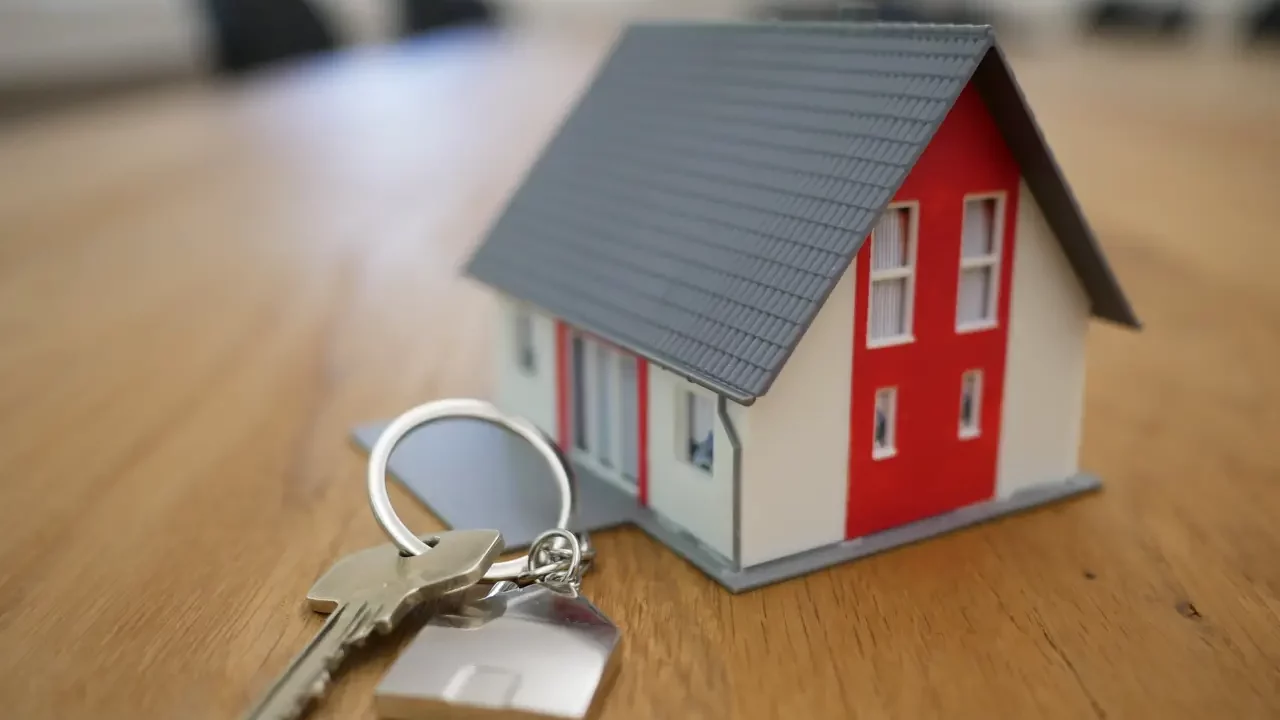 FMI advierte que una crisis inmobiliaria podría impactar la estabilidad financiera