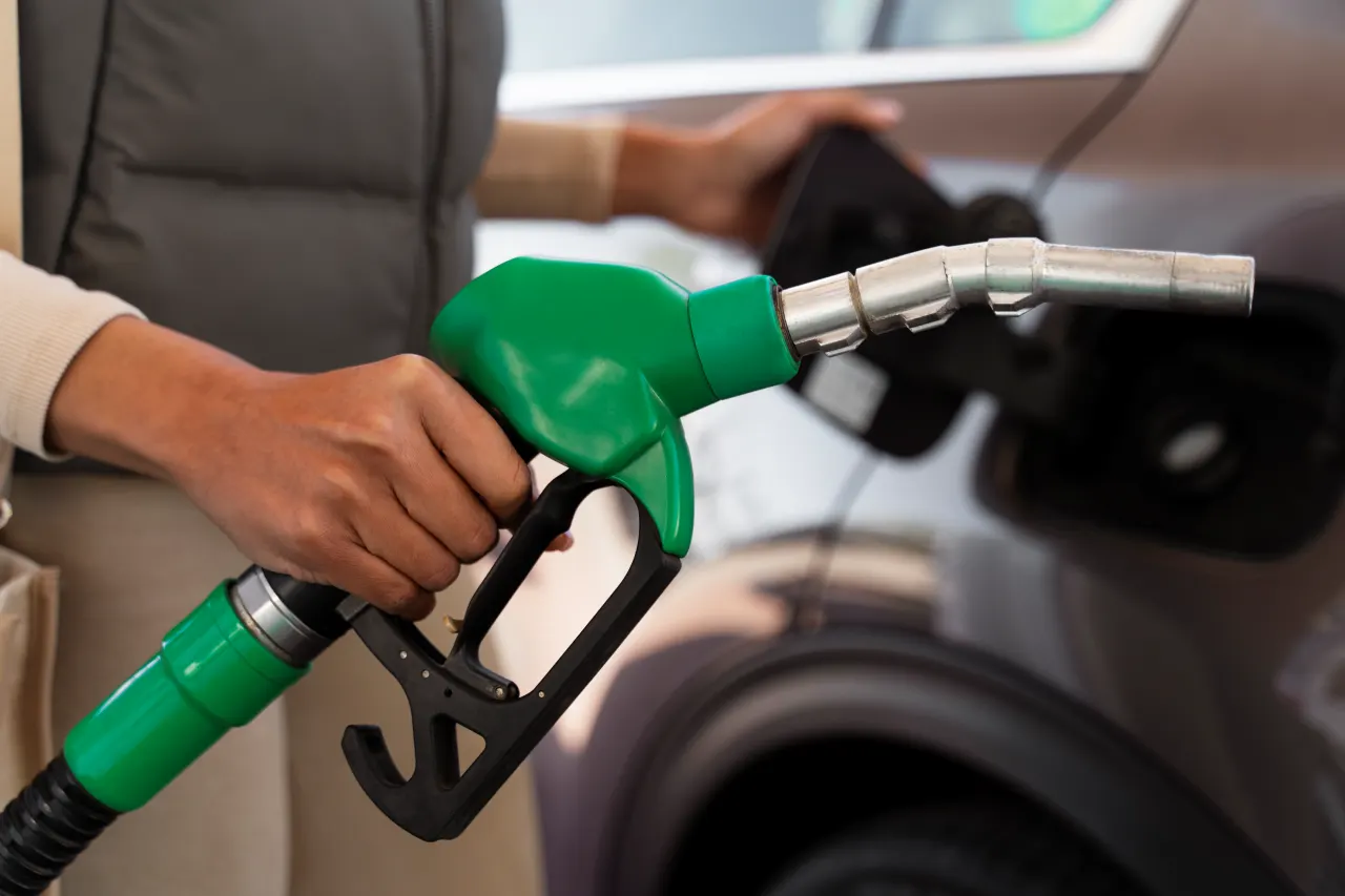 Alertan que mala facturación puede hacer que gasolineras caigan en ‘huachicol’ fiscal