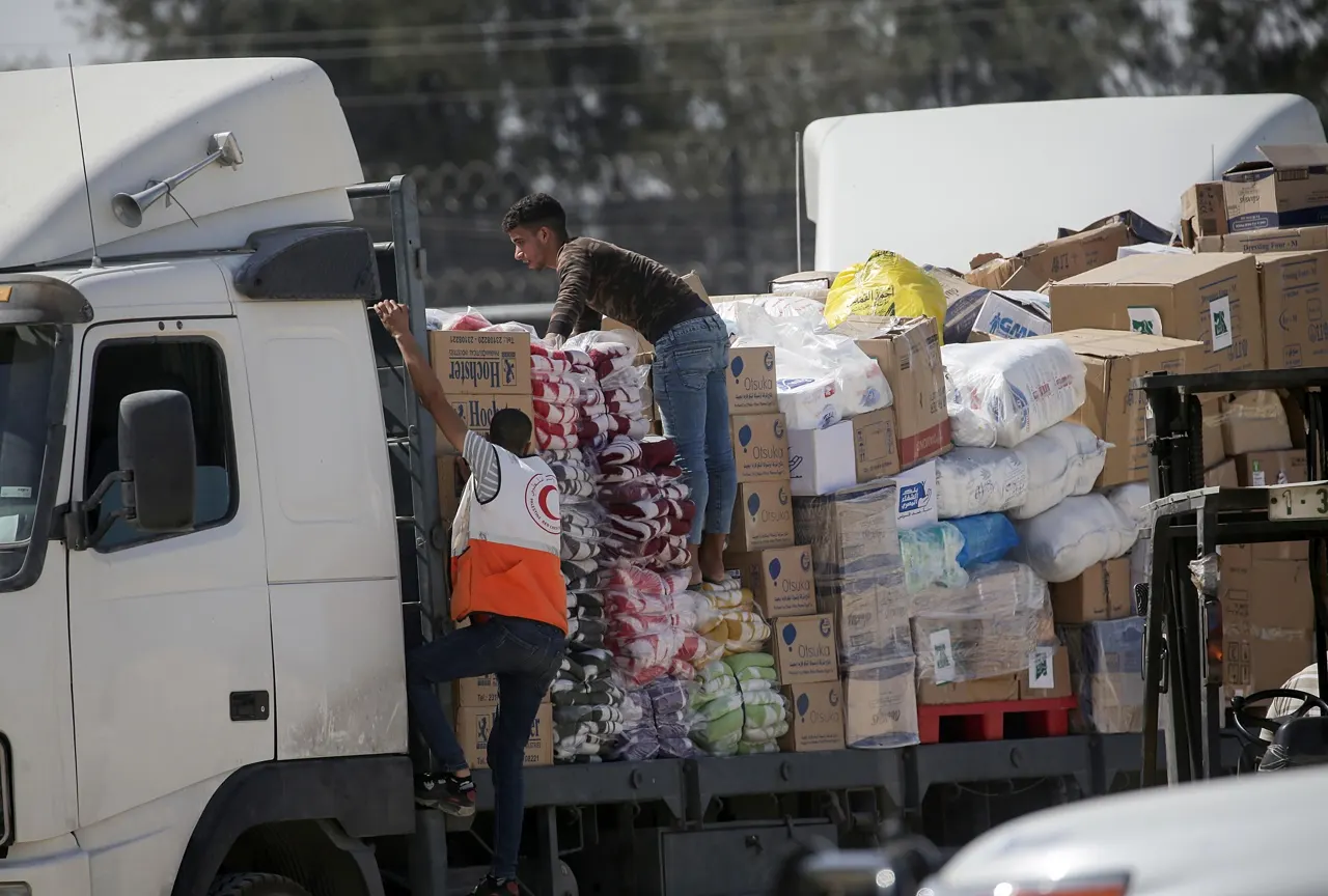 ONU alerta que ayuda humanitaria entregada en Gaza es insuficiente y debe seguir entrando