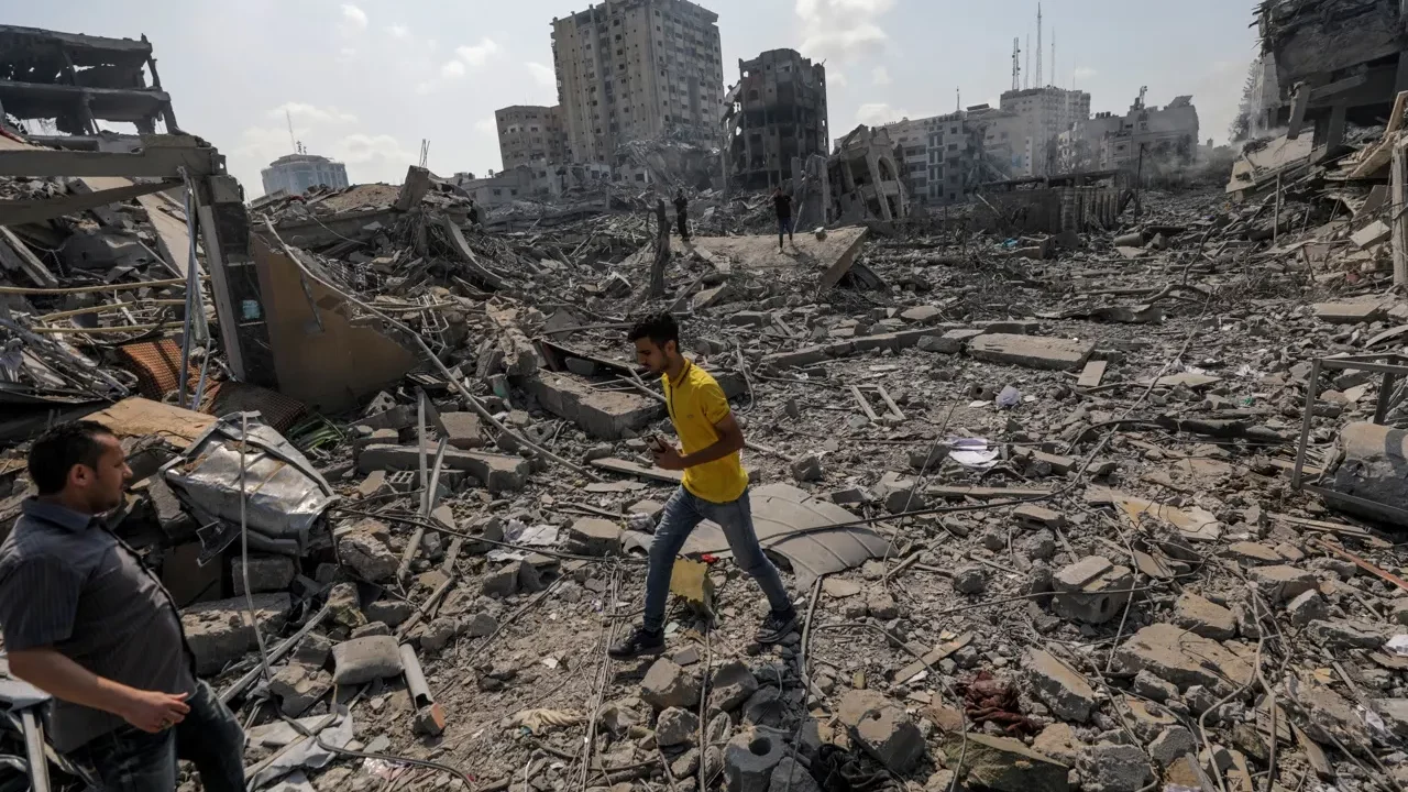 Hospitales de Gaza están a punto de colapsar por corte eléctrico, escasez de insumos y personal
