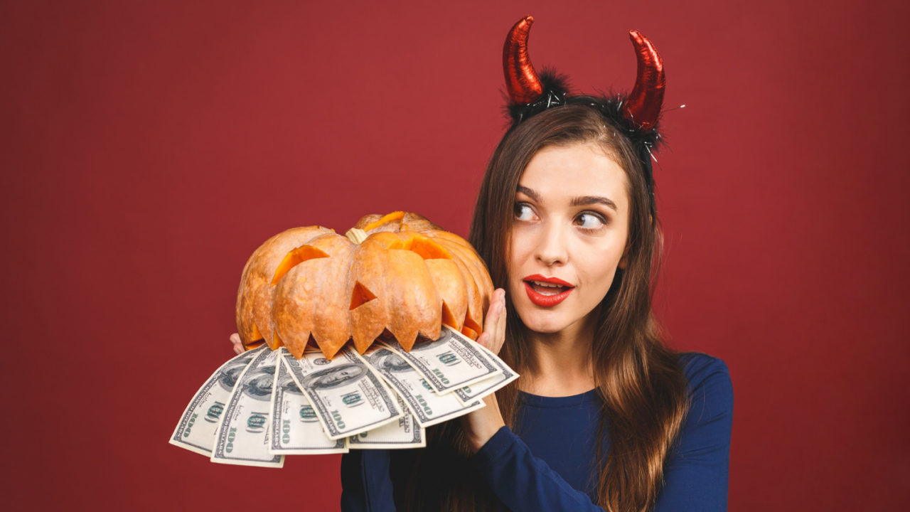 ¿Dulce o efectivo? Lecciones de dinero que los niños pueden aprender en Halloween