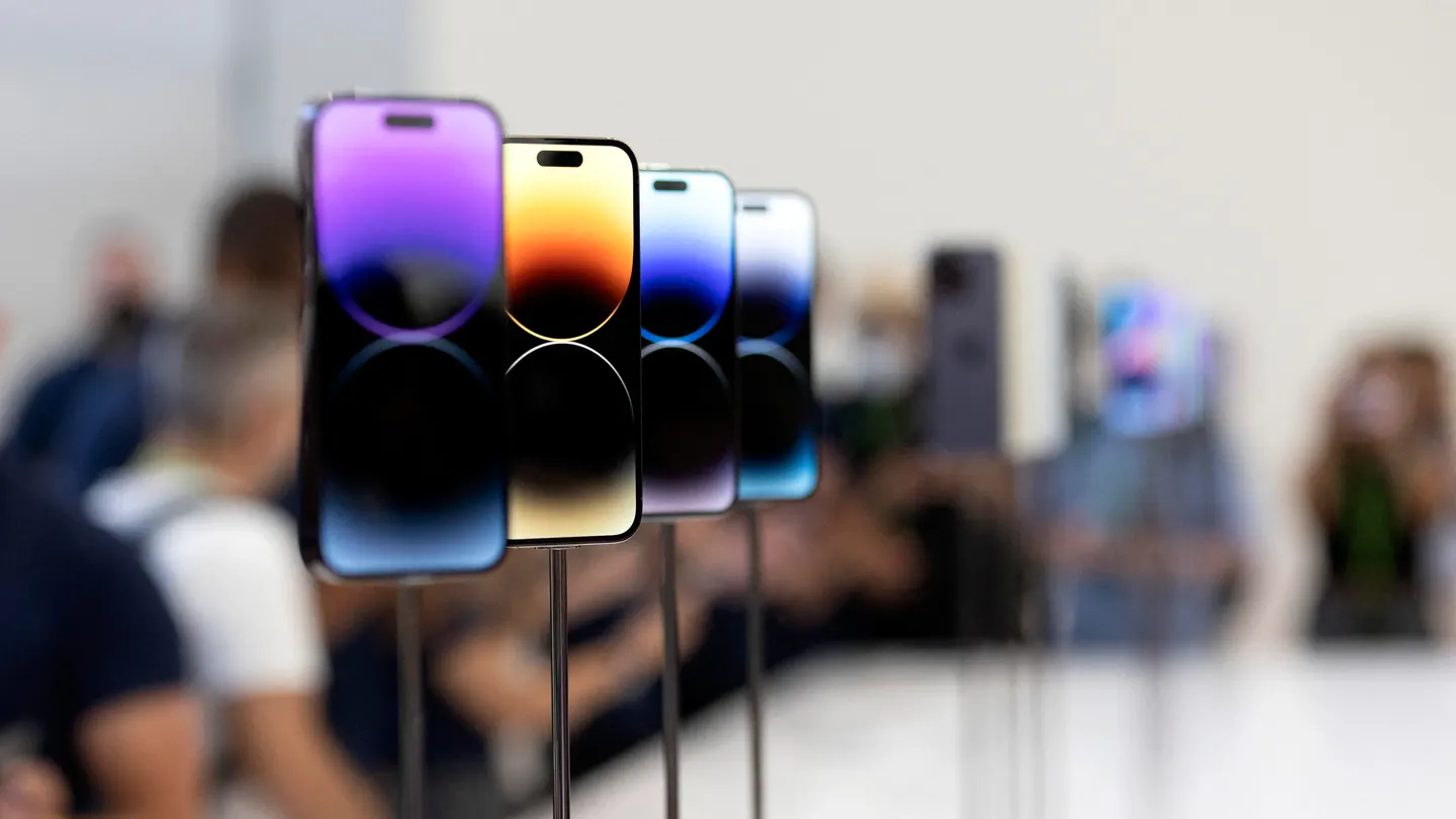 Apple se centrará en solucionar fallos del iPhone y sus computadoras antes de nuevas actualizaciones: informe
