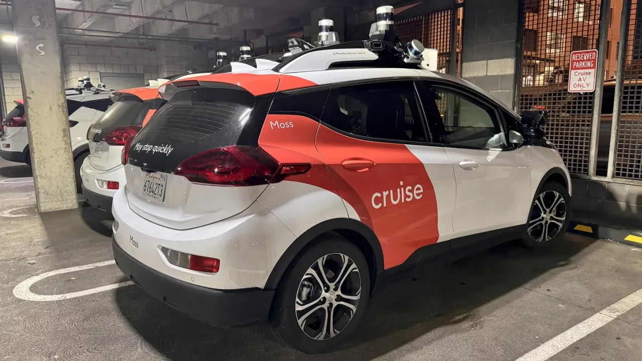 Crisis en Cruise de GM: CEO confirma despidos en medio de la lucha por reconstruir la confianza pública
