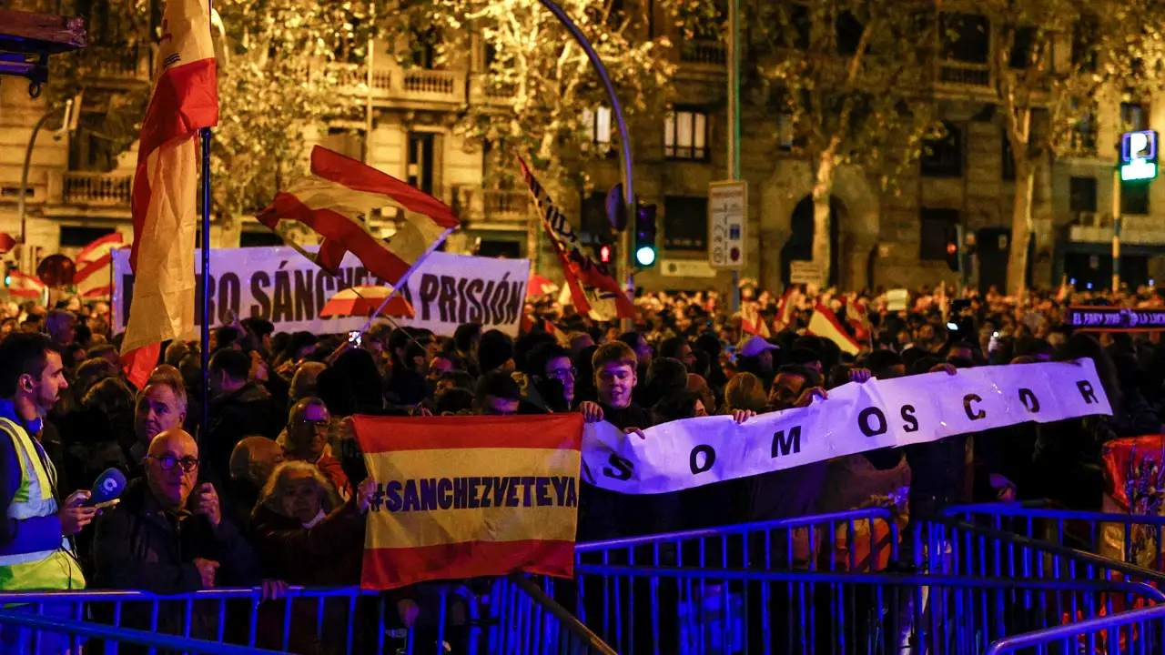 Manifestaciones contra amnistía a independentistas en España suman 6 días
