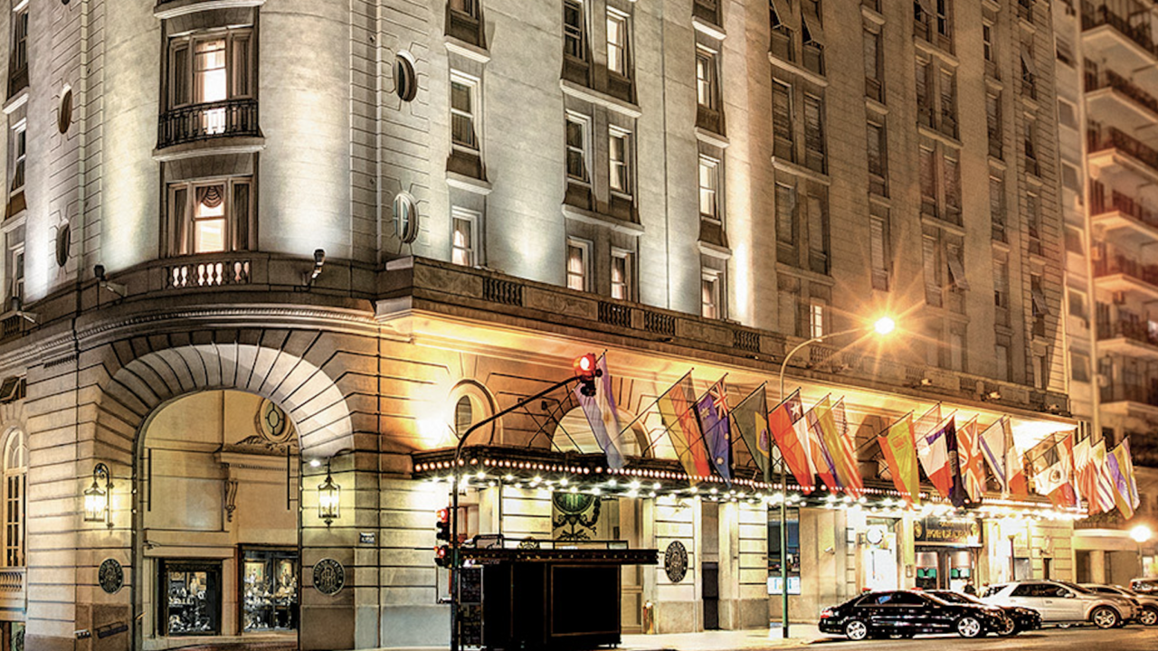 Crisis económica Argentina revela avidez de empresarios hoteleros; si viaja, cuídese de los tipos de cambio
