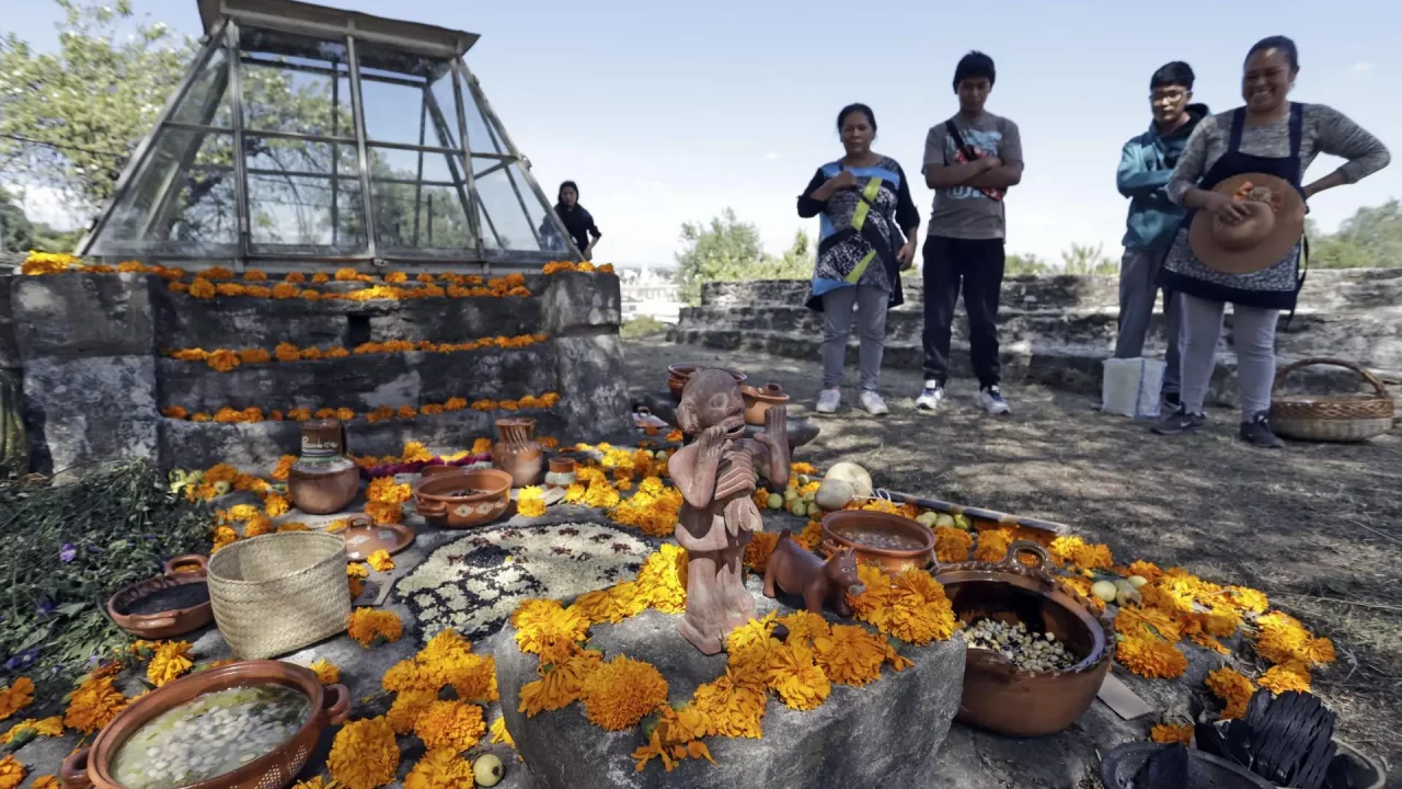 Una tumba prehispánica de hace mil años abre sus puertas por el Día de Muertos en Puebla