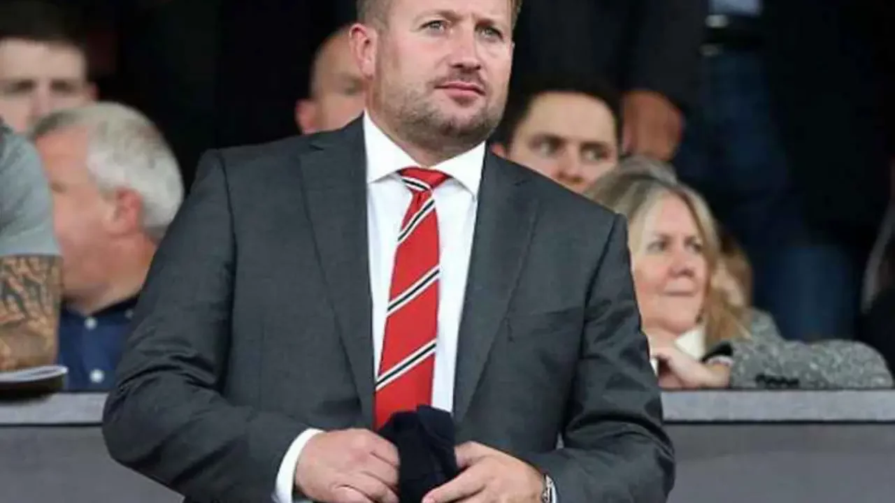 Reorganización en el Manchester United: presidente ejecutivo deja su cargo
