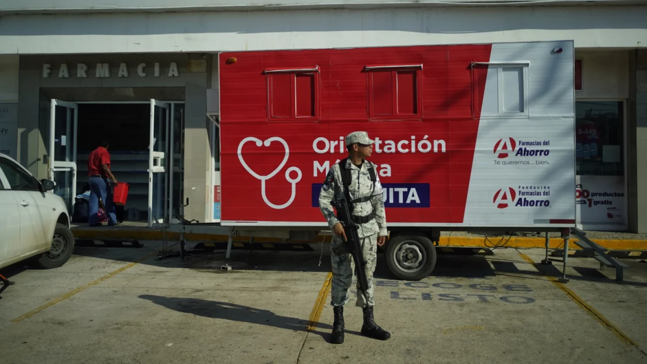 Farmacias de Acapulco se quejan de aseguradoras: no quieren cubrir saqueos