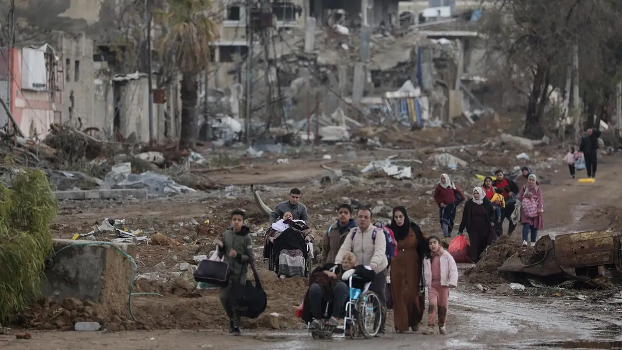 Israel intensifica su ofensiva, aumentando la presión sobre las familias de Gaza