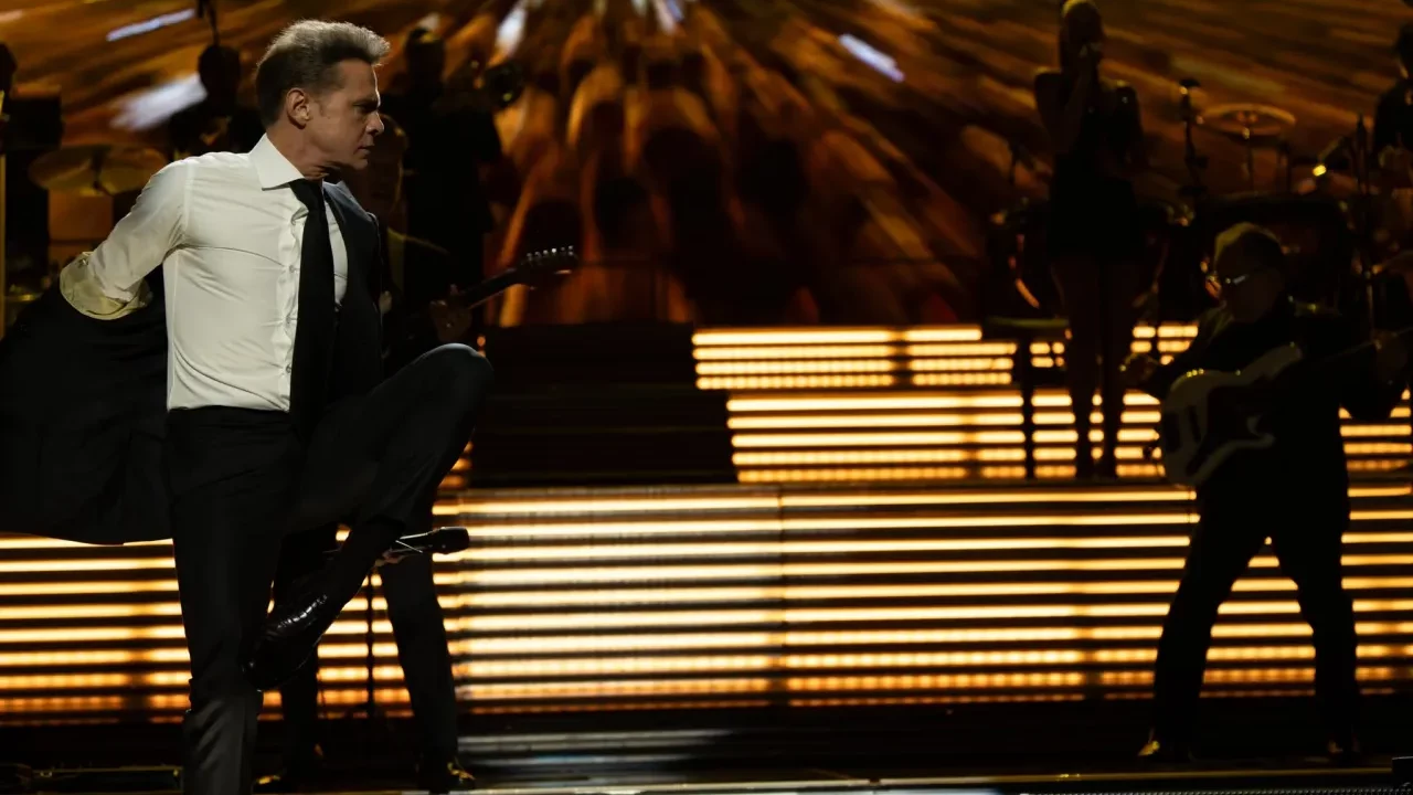 Luis Miguel pospone conciertos en Acapulco hasta noviembre de 2024