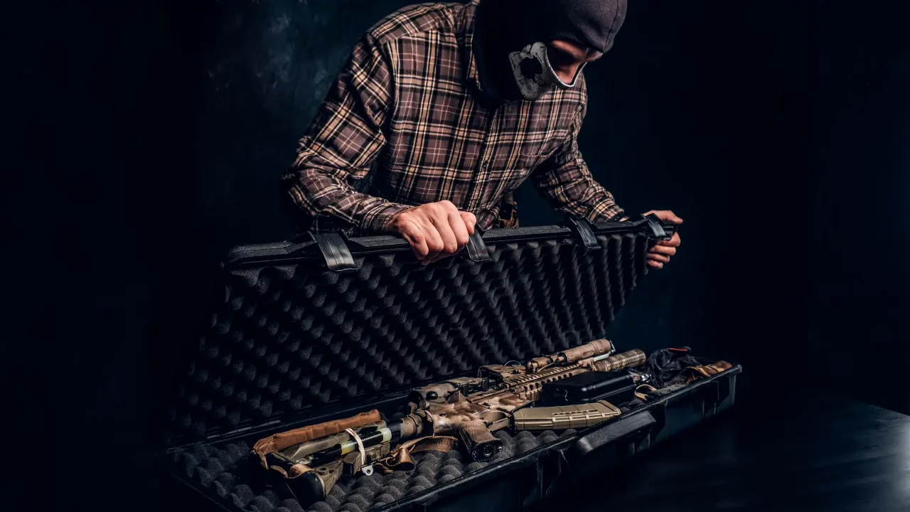 Congresistas de EU proponen ley para controlar tráfico de armas hacia México