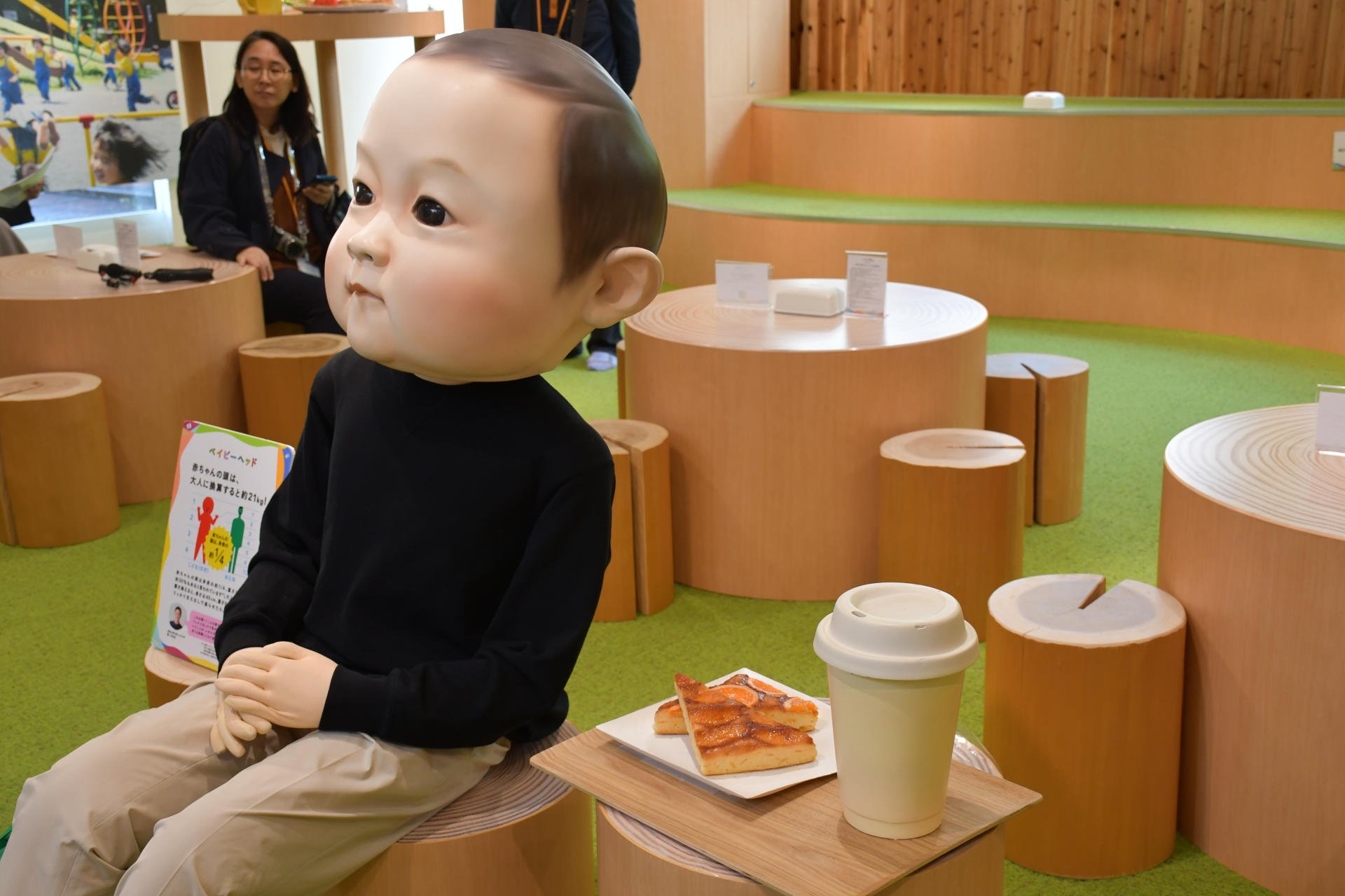 En este café de Tokio podrás experimentar ser bebé por un día