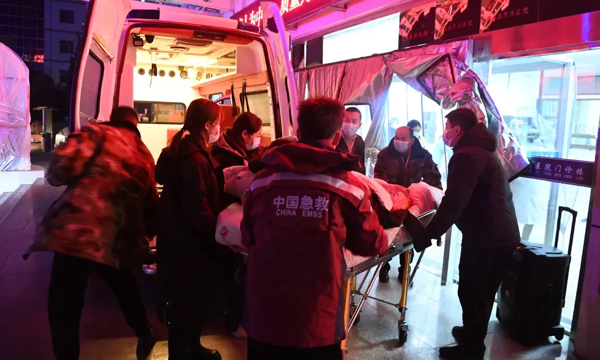 Al menos 111 muertos tras el terremoto en el noroeste de China