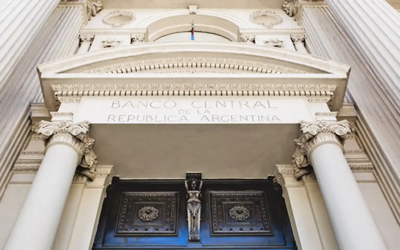 Argentina flexibiliza medidas para agilizar el comercio exterior