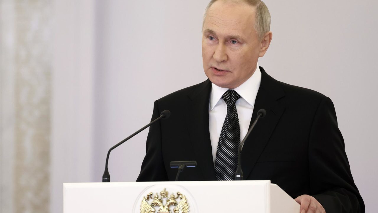 Putin activa operación especial para retener el poder ante la ausencia de Navalni