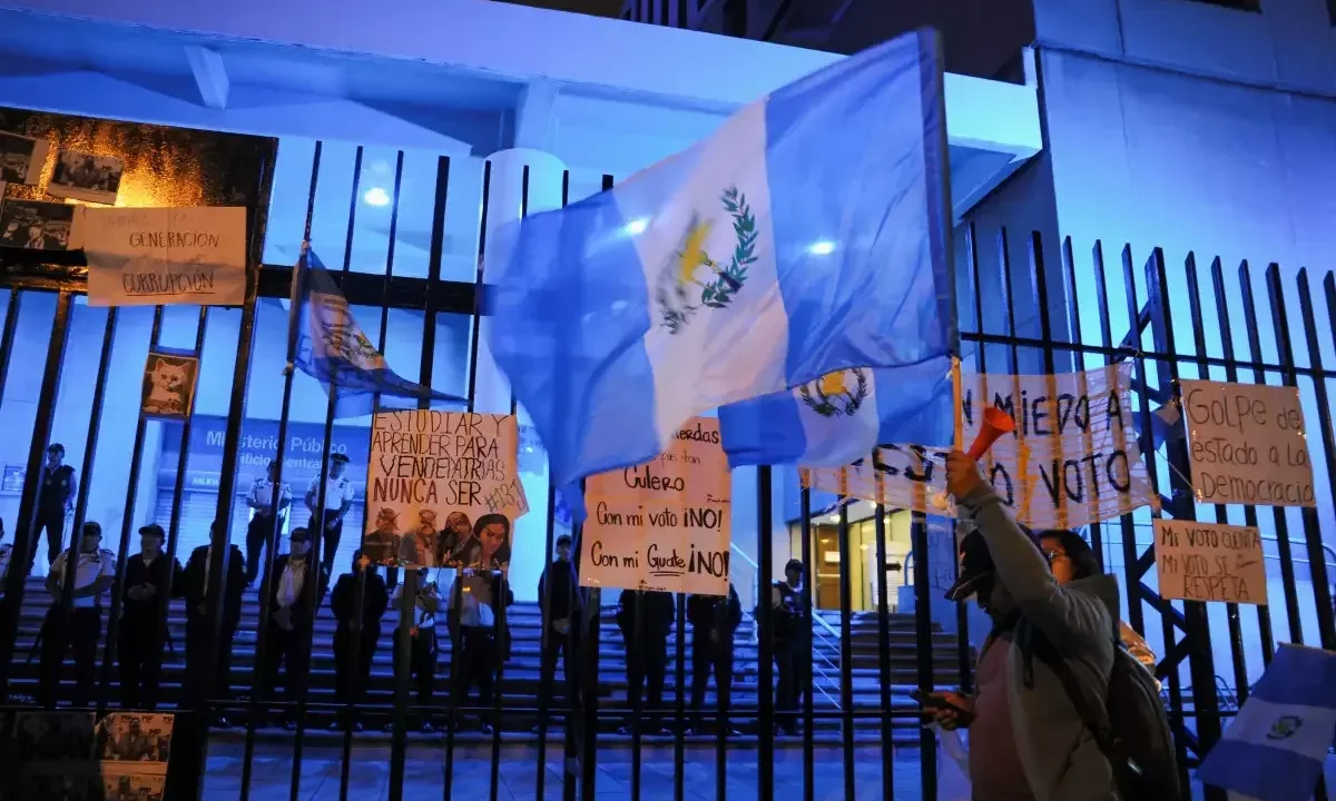 Guatemala, cerca de una ruptura del orden constitucional, alerta CIDH