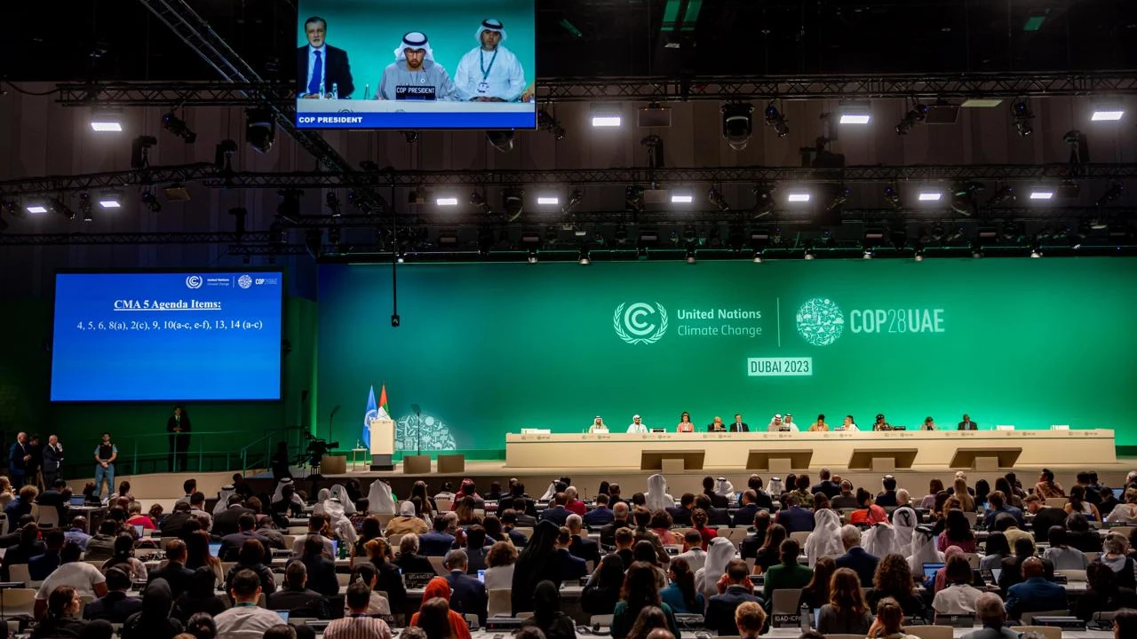 La COP28 marca un hito hacia el declive de los combustibles fósiles