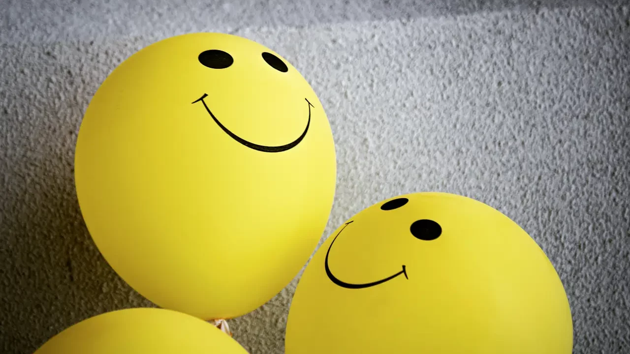 Impacto macroeconómico de la felicidad colectiva