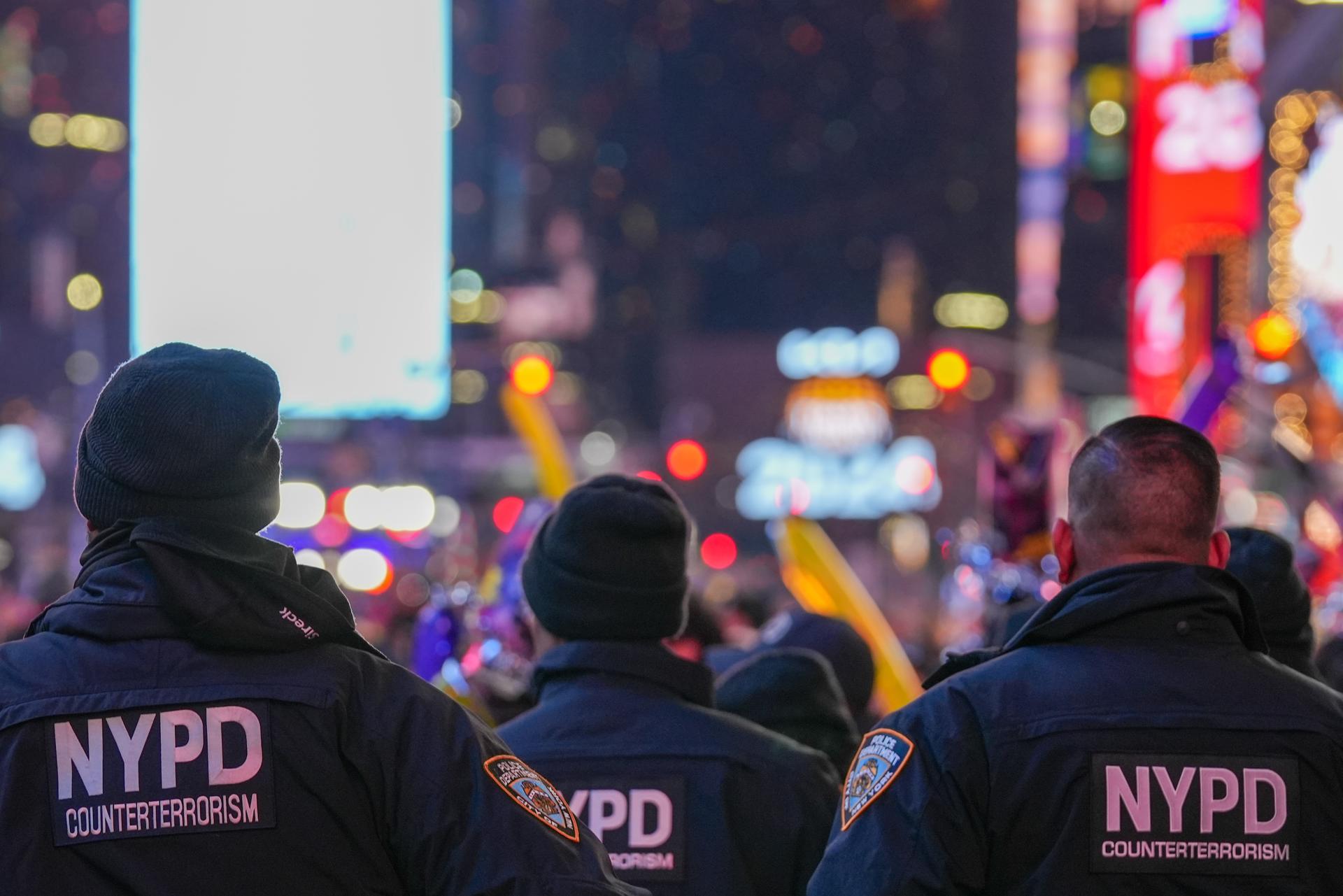 Investigan en NY posible terrorismo doméstico en choque de vehículos en Año Nuevo