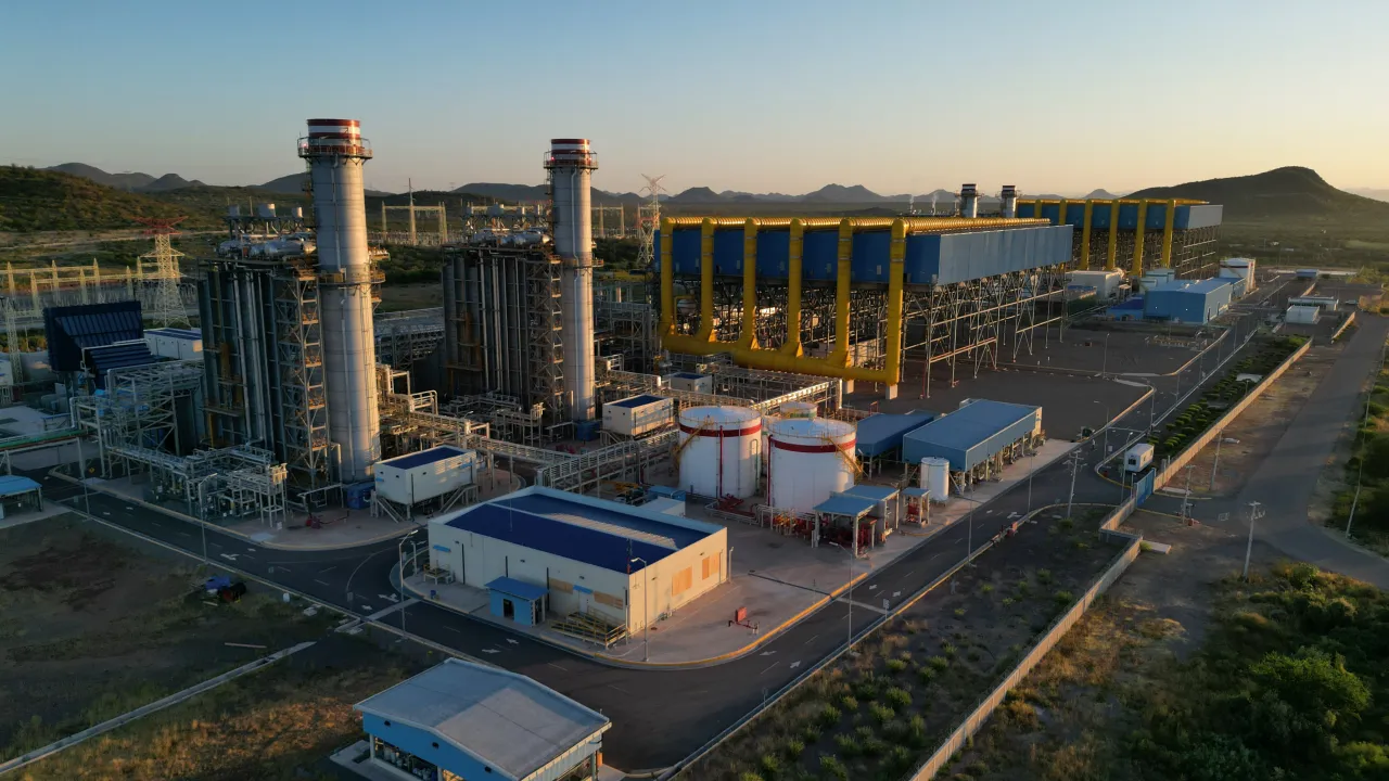 Inicia operaciones central eléctrica Topolobampo III en Sinaloa