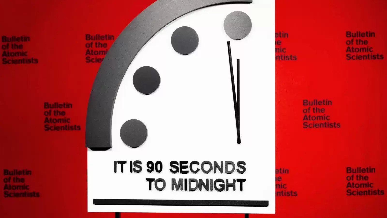 Quedan 90 segundos para el fin del mundo, según el ‘Reloj del Juicio Final’