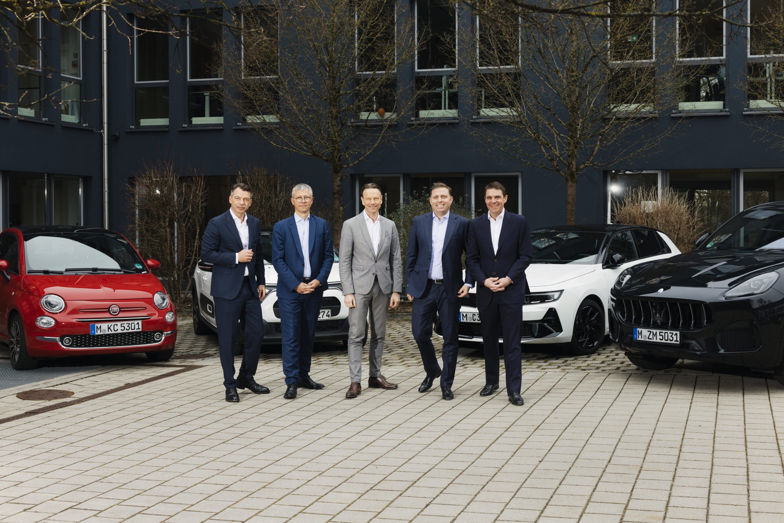 Sixt acuerda con Stellantis compra de 250,000 autos para Europa y Norteamérica