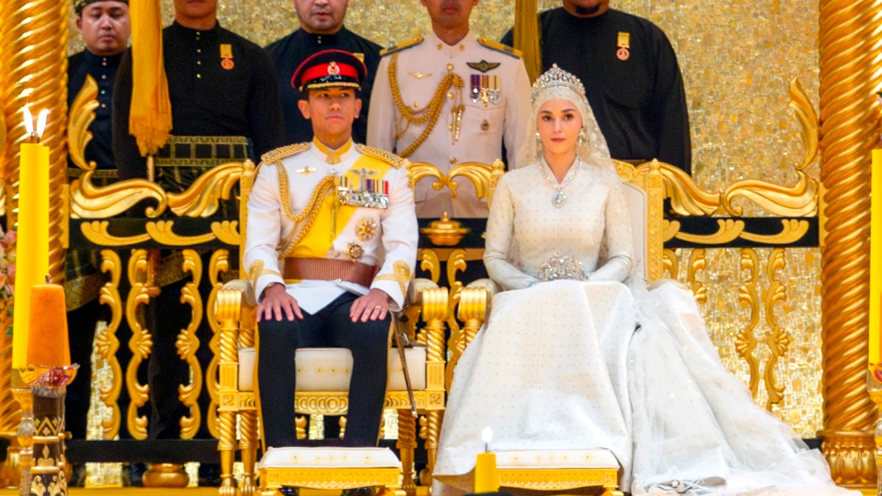 El pequeño y rico sultanato de Brunéi celebra por todo lo alto la boda del príncipe Mateen