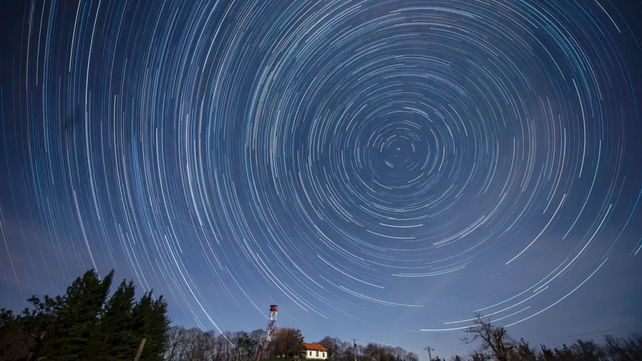 Este miércoles llegan las cuadrántidas, la primera lluvia de estrellas de 2024